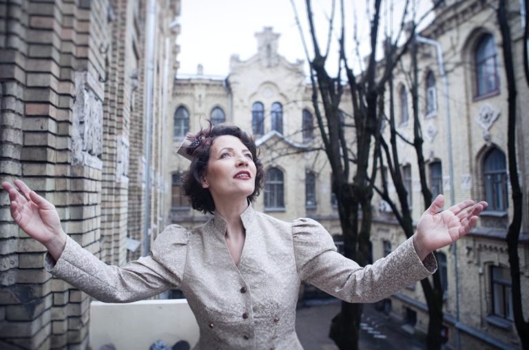 Partnerio turinys 2019.11.21 10:16 Negalia ir darbo rinka: teatro vadovė įsitikinusi – tik dirbantis žmogus jaučiasi orus